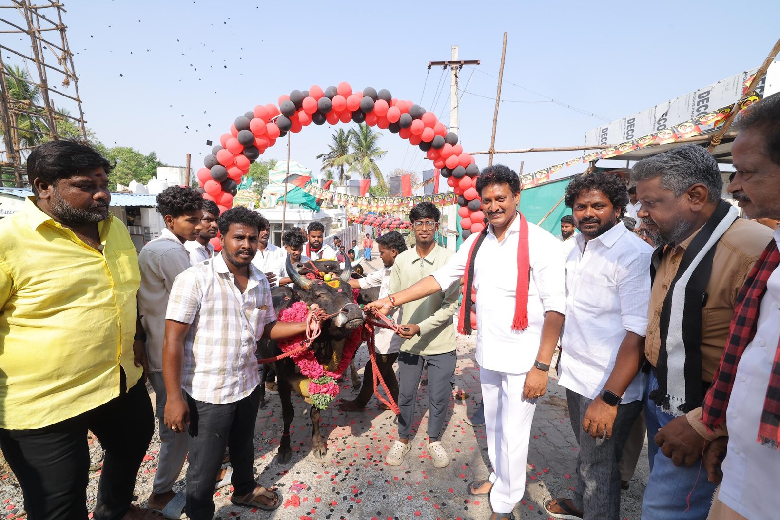 சஞ்சீவி நகர் திருச்சி சென்னை தேசிய நெடுஞ்சாலை பாலத்துடன் சர்வீஸ் சாலை சப்வே   பிரச்சனைக்கு தீர்வு. திருவெறும்பூர் தொகுதி திமுக வேட்பாளர் மகேஷ் பொய்யாமொழி வாக்குறுதி