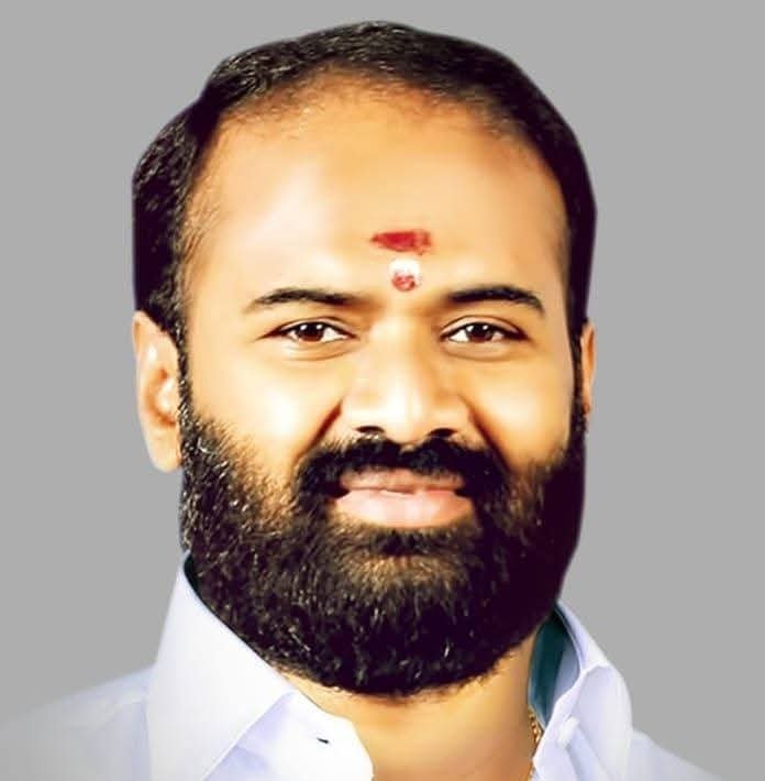 திட்டமிட்டு ரூ.20 லட்சம் அரசு பொருட்களை அள்ளி சென்ற திருச்சி மாவட்ட திட்ட அலுவலர் கங்காதரணி, முதல்வரின் தாய்மாமன் சீர் வழங்கும் திட்டத்தில் இதை அள்ளி சென்றாரா?பாஜக திருச்சி மாவட்ட முன்னாள் தலைவர் ராஜசேகரன் கேள்வி